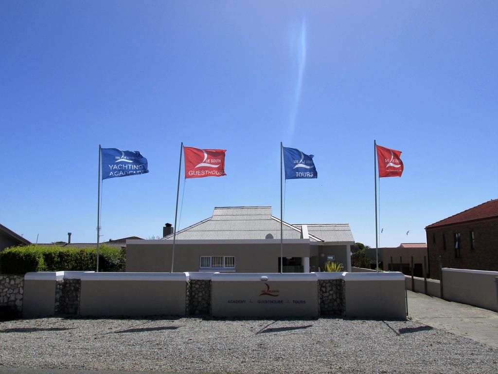 Due South Guest House Langebaan Bagian luar foto