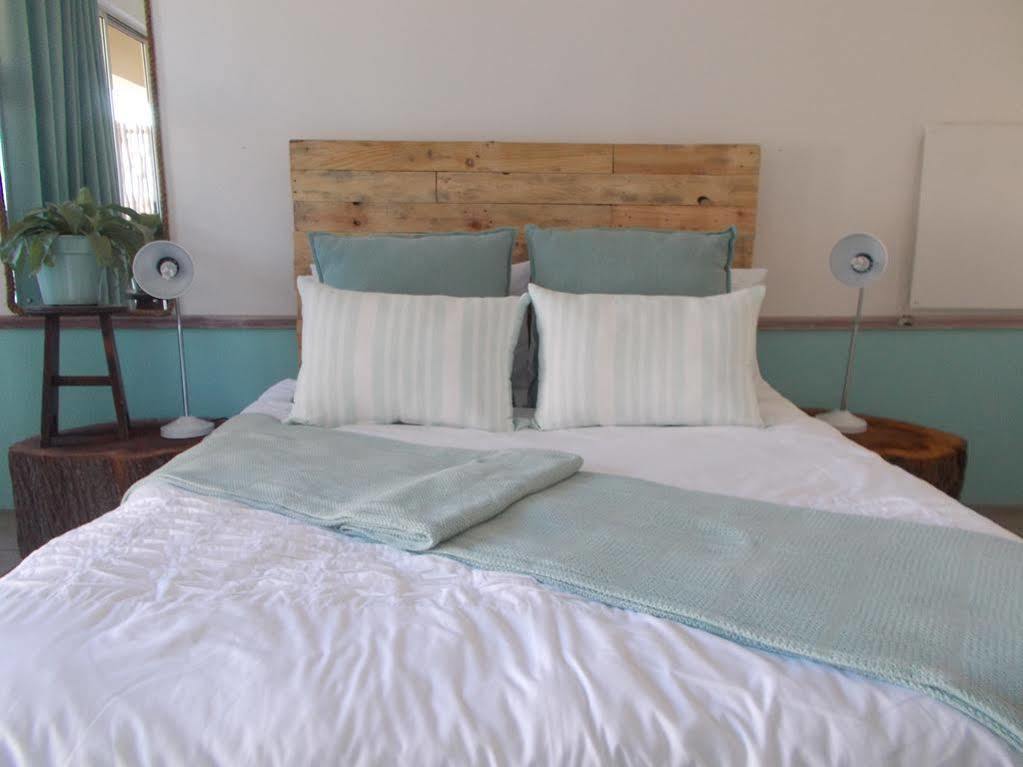 Due South Guest House Langebaan Bagian luar foto